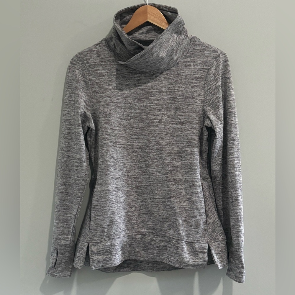 Gray blend Cowl neck athletic top.